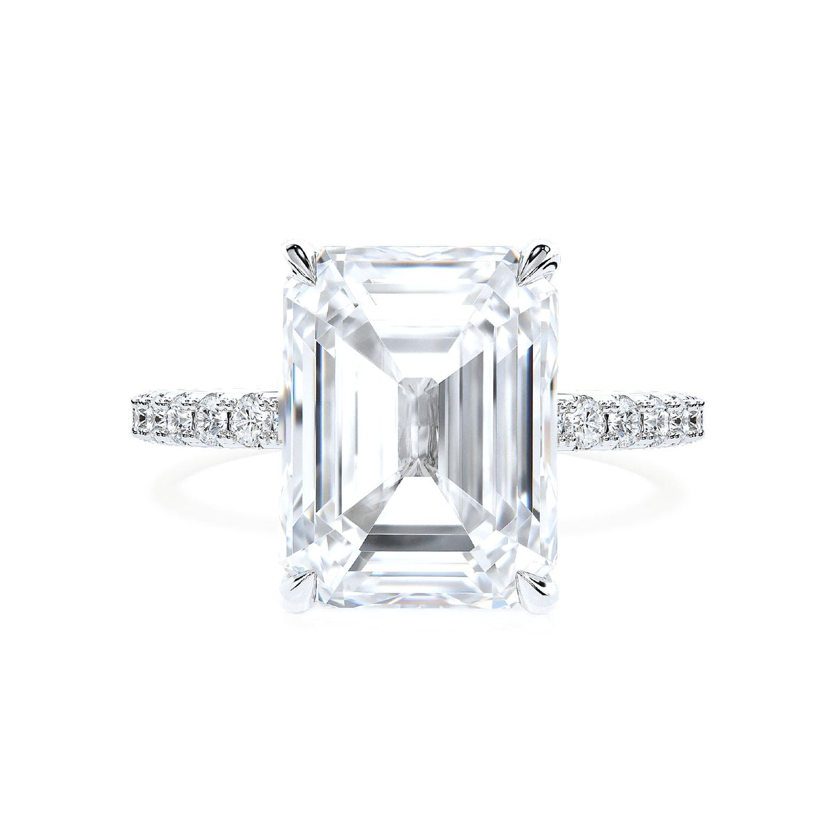 Smeraldo Eternita Ring - emerald cut moissanite with pave band