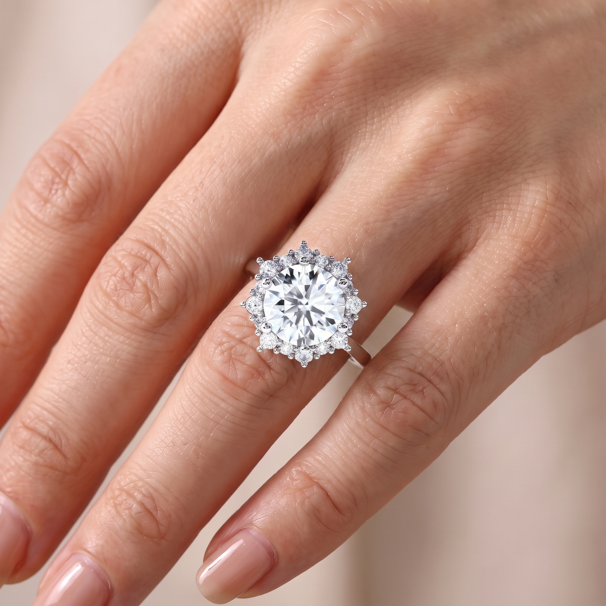 Neve Ring worn on hand