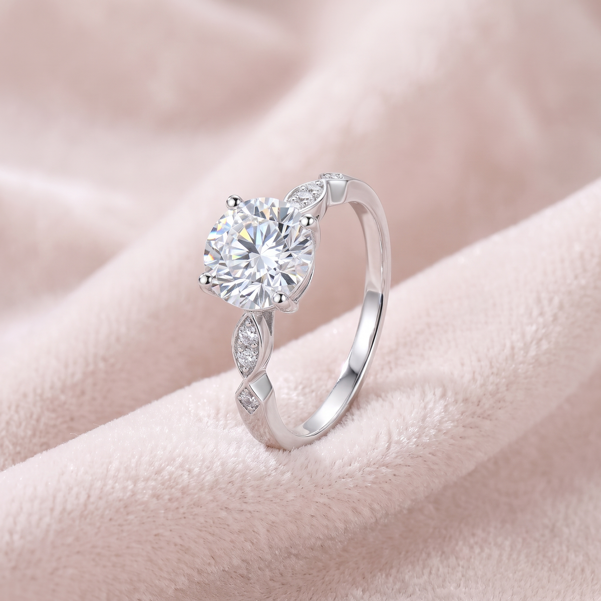 Prima Ala Ring on blush velvet