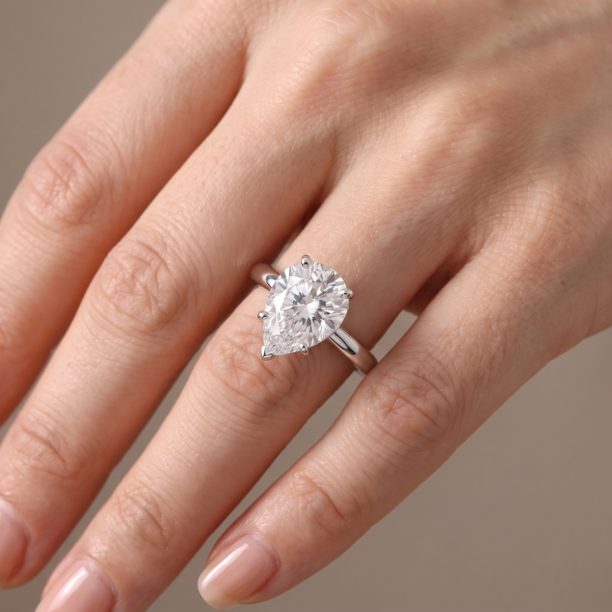 Goccia Ring worn on hand