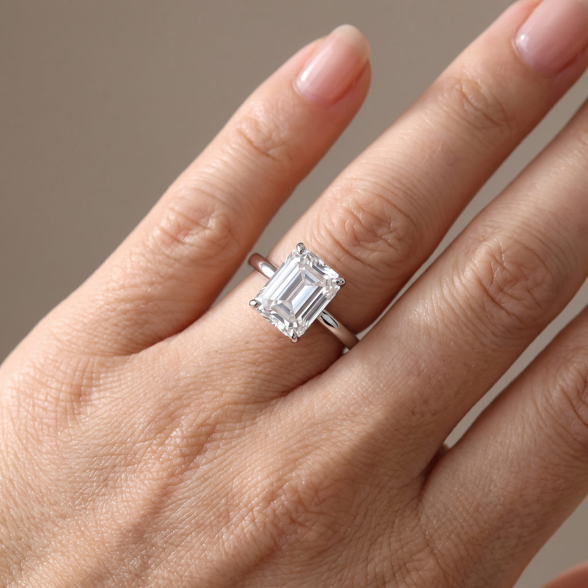 Vetro Ring worn on hand