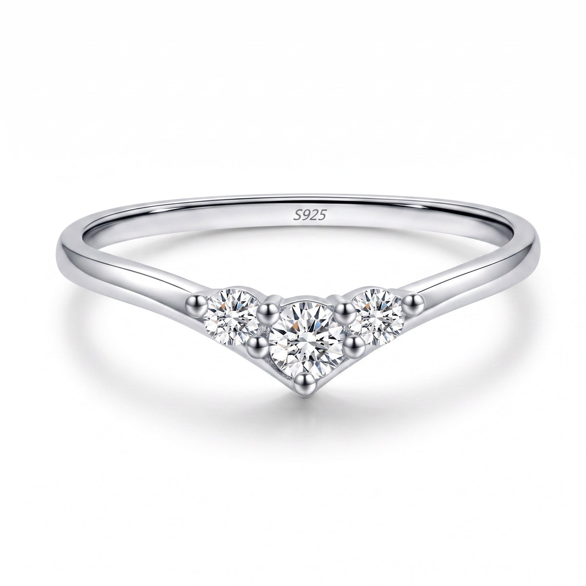 Vittoria Ring - three stone chevron band